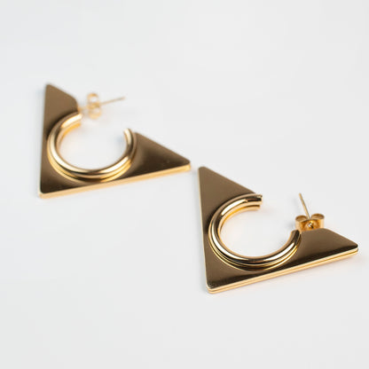 The streamliner golden cuff.