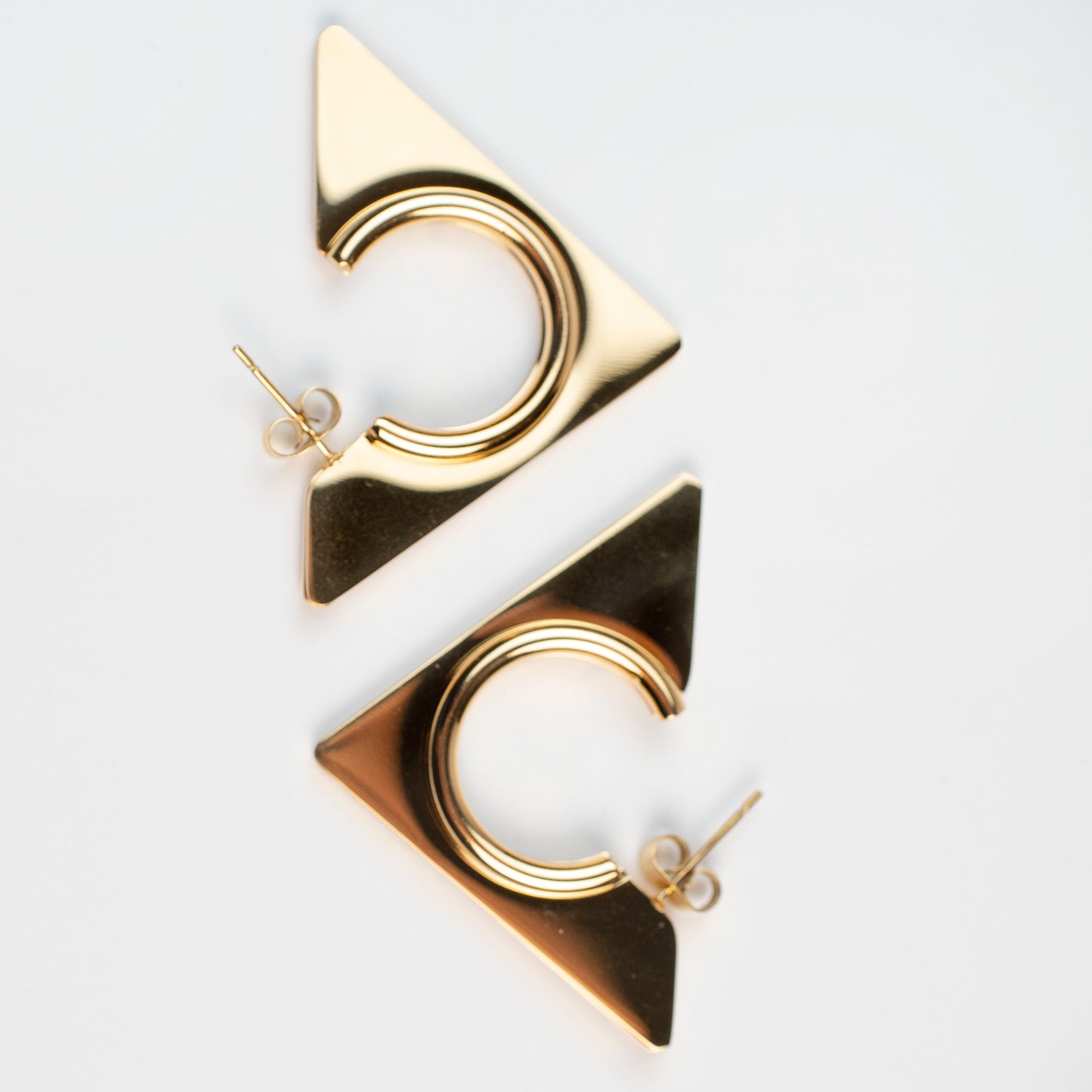 The streamliner golden cuff.