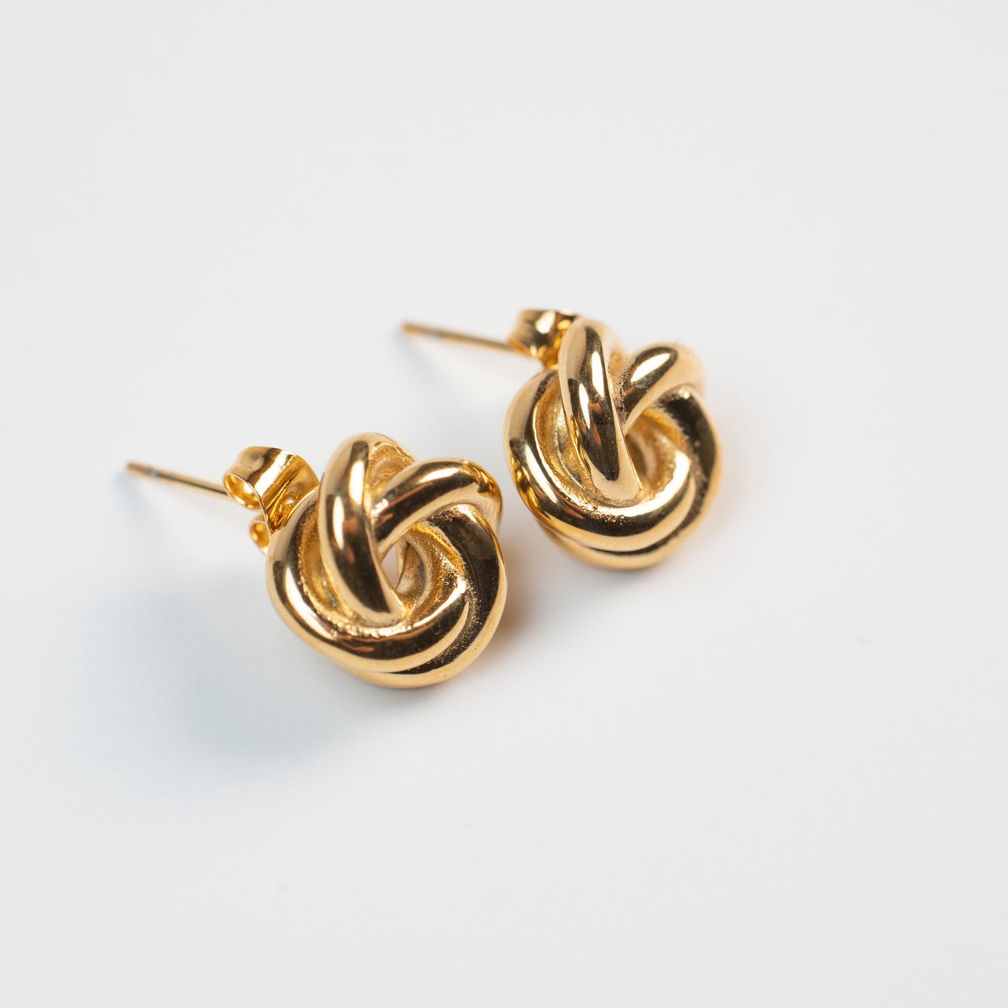 The golden rose knot