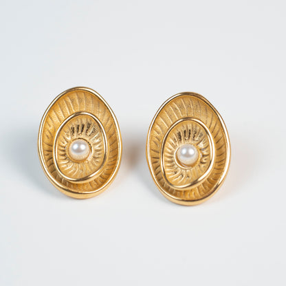 Single pearl flow earring