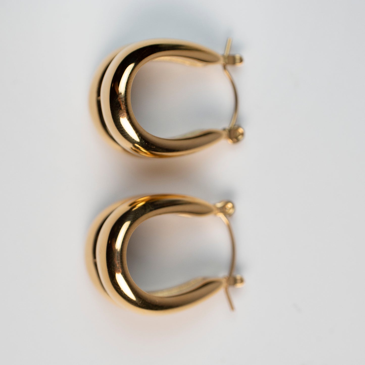 The pendant hoop