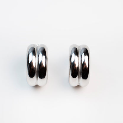Dual tone Arc half hoops