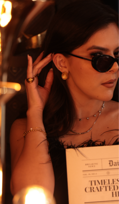 Single pearl flow earring