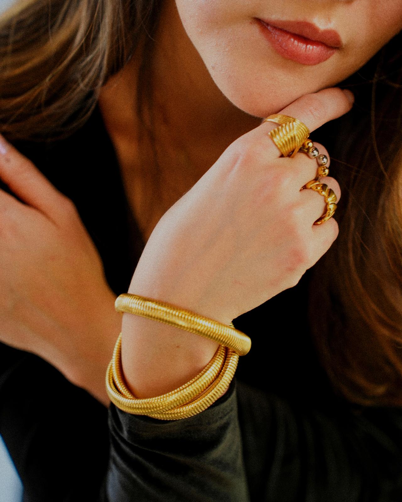 Auric Flow Ring