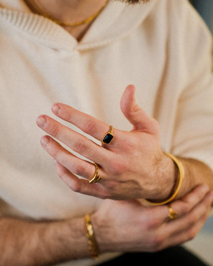 Regal Loop Black Stone